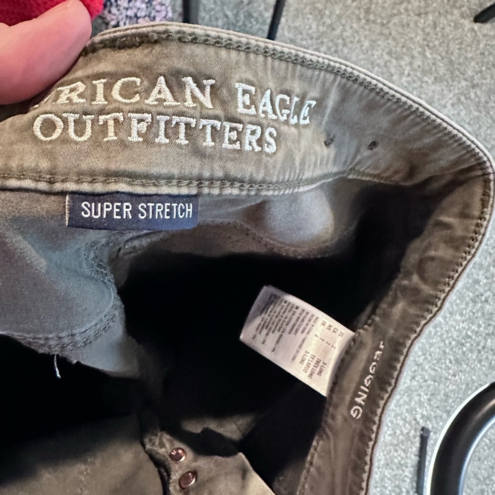 American Eagle Outfitters Gray Super Stretch Pants - Picture 4 of 5
